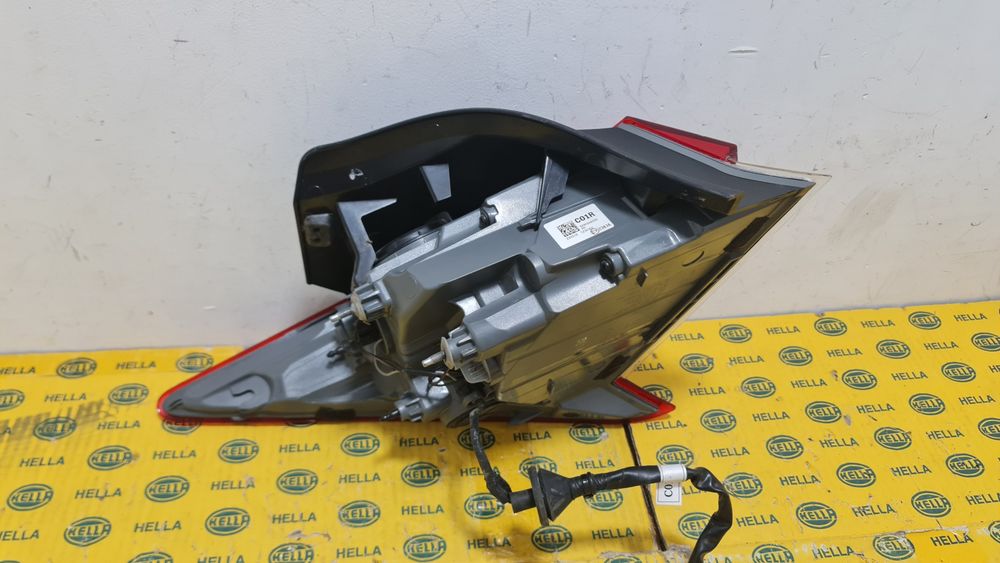 Lampa tripla stop dreapta Hyundai Elantra 7 VII cn7 92402AA000