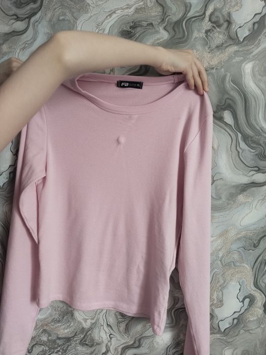 Продаётся лонгслив размер XL