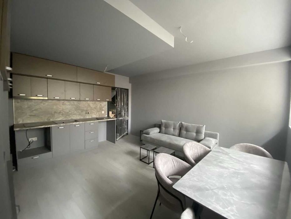 Дава се под наем Двустаен апартамент в Варна, Аспарухово - 52 кв.м за 87900 € - Снимка #1