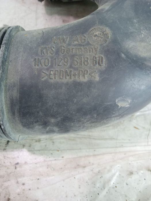 Tub admisie aer 1k0129618bq 1.6 tdi CAY Volkswagen VW Touran 1 [2th f