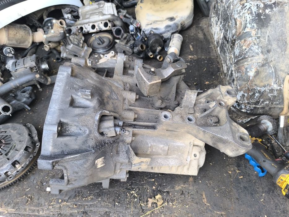 Скоростна кутия Ford Transit 2.2 110к.с.