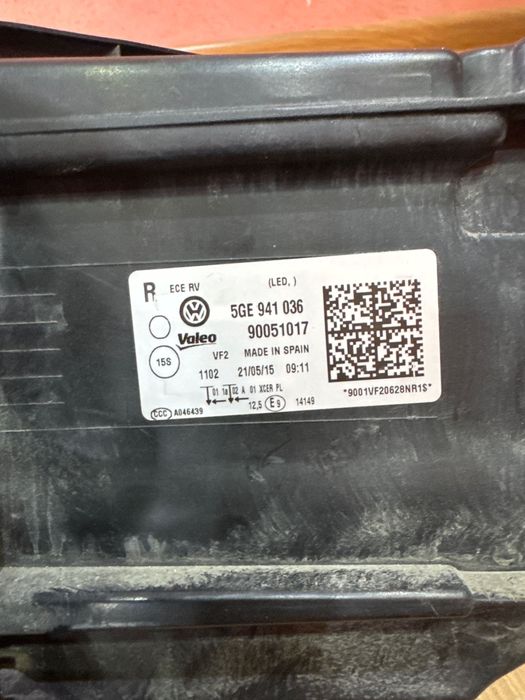 Фар за Фолсваген Голф,