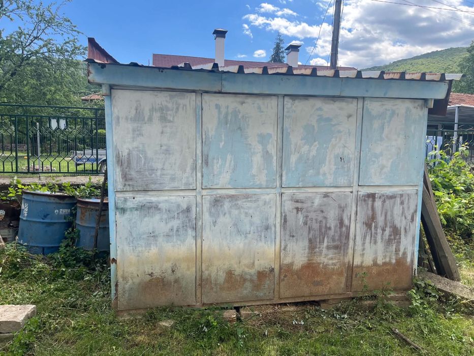 Син Павилион за продажба
