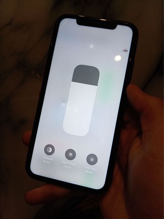 Продам Айфон хр 64 гб