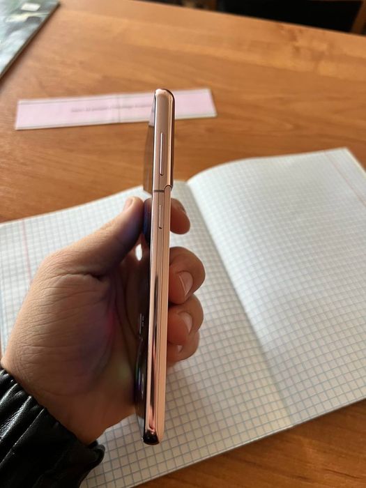 Samsung s 21  8_256 gb