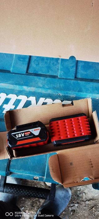 Акумлятор bosch батарея