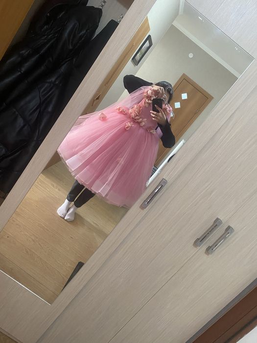 Продам бальное платье! Ручная работа!