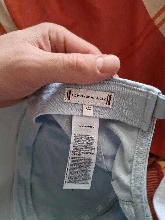 Оригинална шапка Tommy Hilfiger