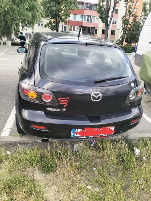 Dezmembrez Mazda 3 BK 1.4 benzina 2004