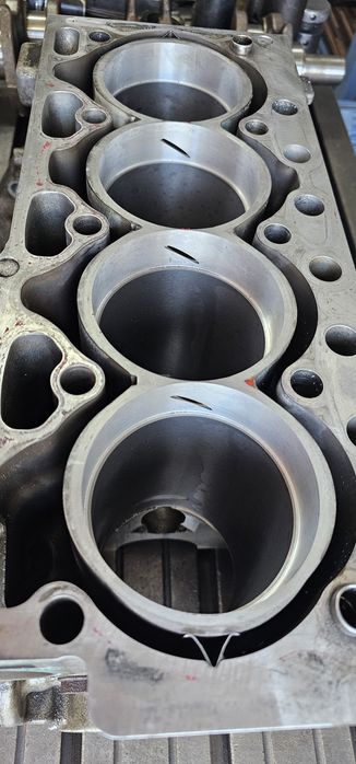 Rebucsari blocuri motoare aluminiu cu CNC BMW Range Volvo Mercedes