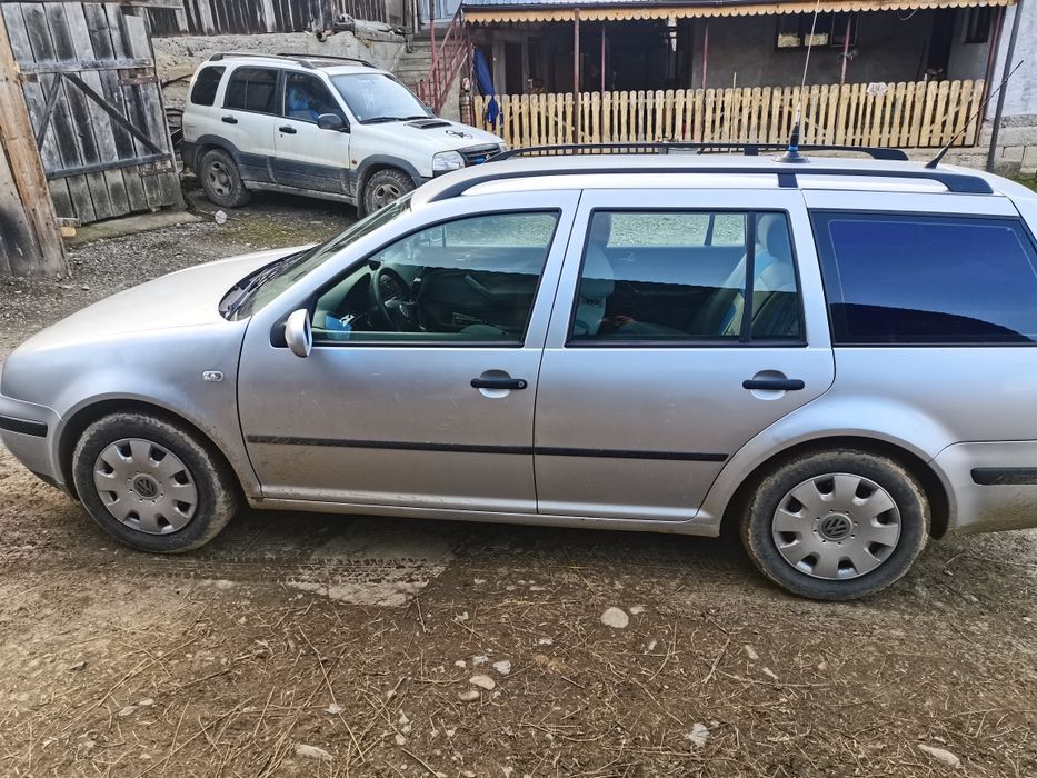 Vând golf 4 în stare de funcționare