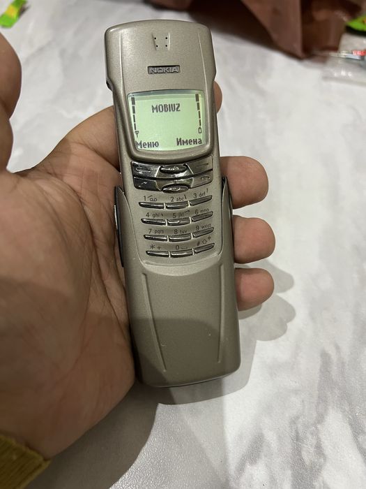Nokia 8910 retro telefon
