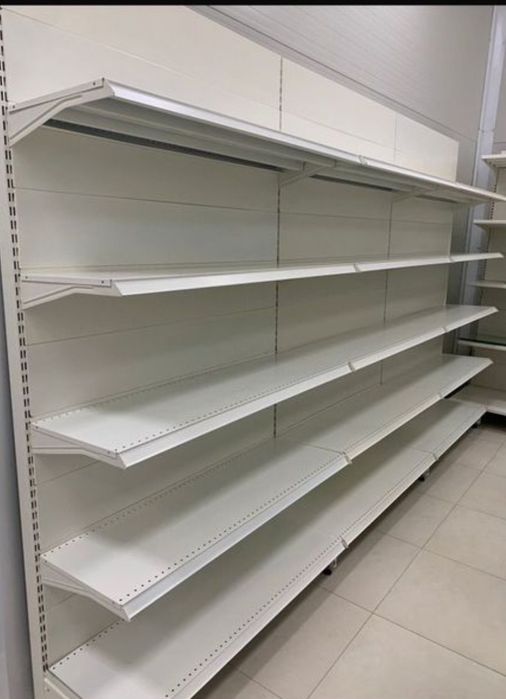 Витрина  полька .