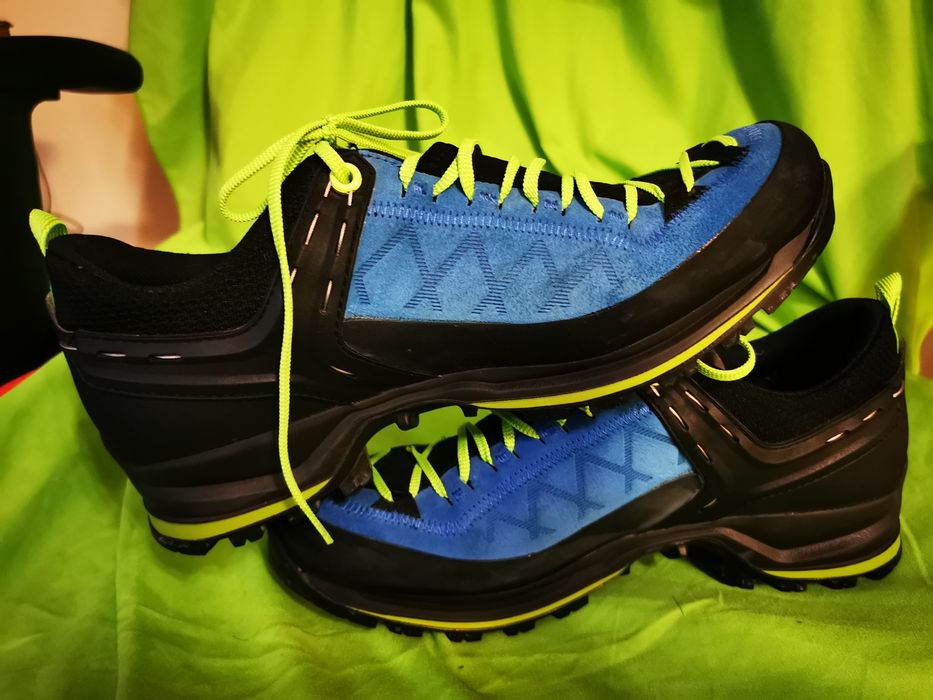 Ghete Salewa Mtn Trainer 2 gtx 41 Mammut La Sportiva Salomon Hoka