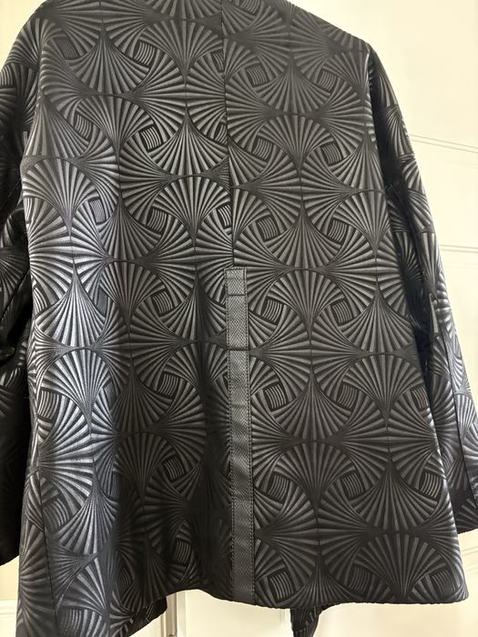 Продается демисезонная куртка