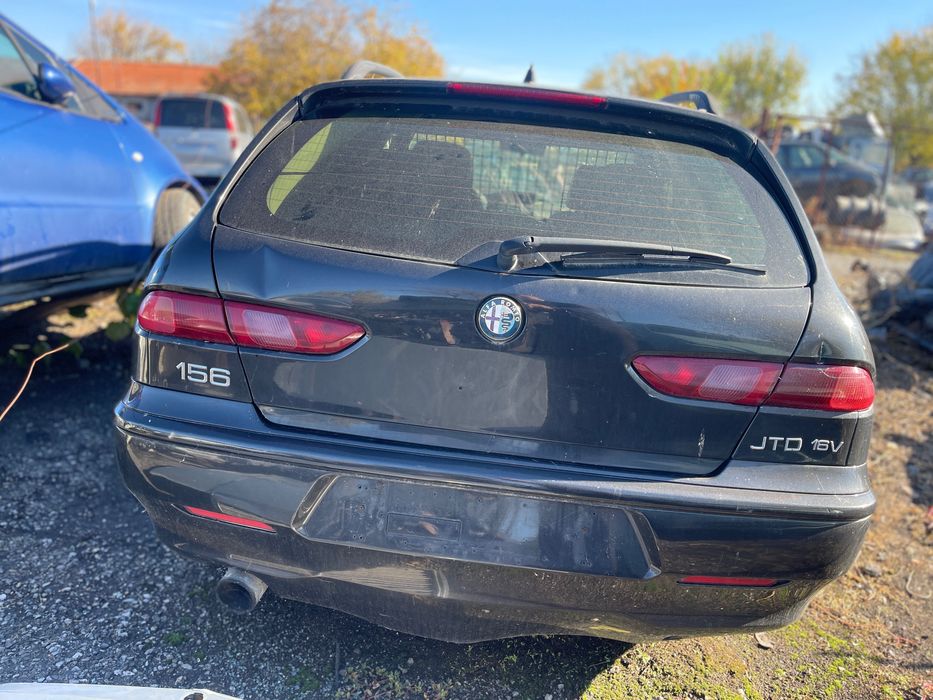 Alfa Romeo 156 на части