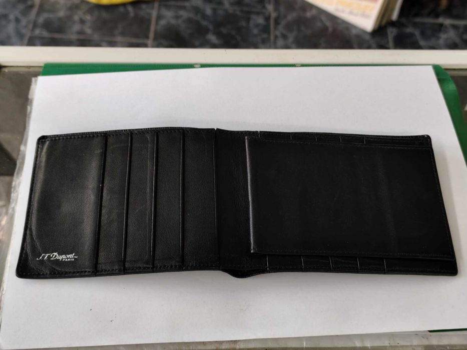 Кожен портфейл S.T. Dupont