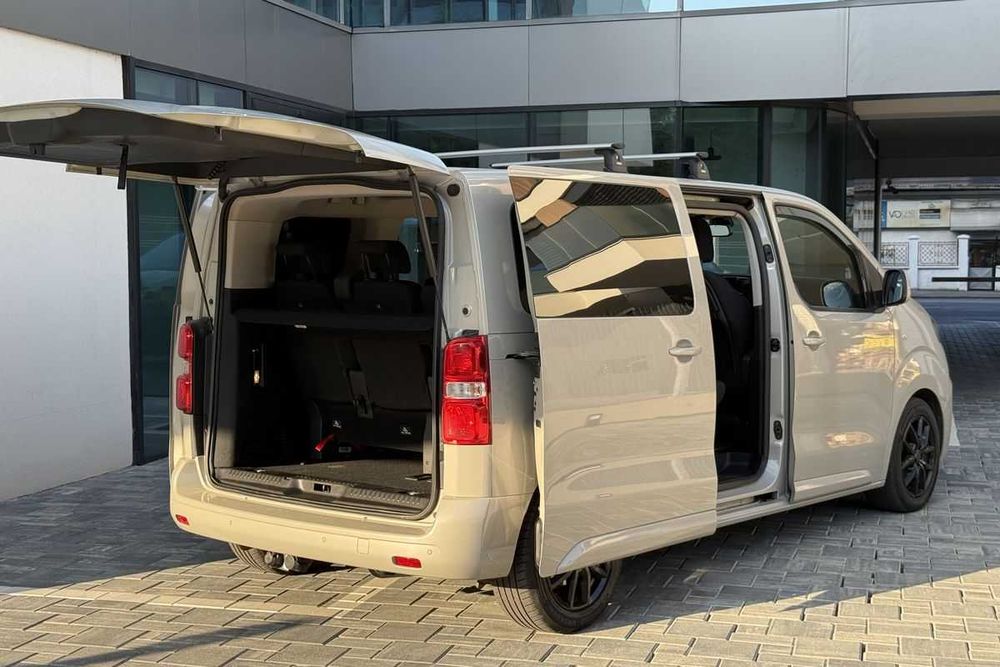 Inchiriez masina/dubita cu 7, 8 , 9 locuri V class, Opel Combo Xl, Citroen jumpy spacetourer pentru diferite evenimente