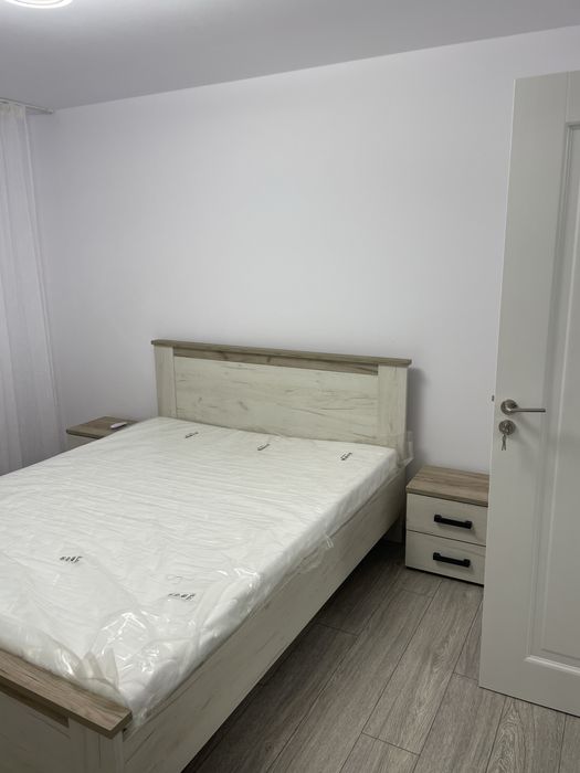 Vand apartament 2 camere  zona Club Lira proaspat renovat , complet utilar, parter, ideal si pentru spatiu comercial..