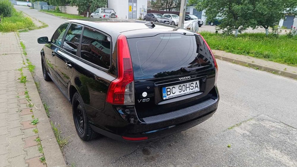 volvo v50 2.0D 136 cp 6 trepte