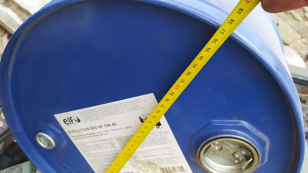 Малък 60 литров метален варел