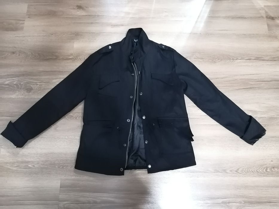 Стильная фирменная  куртка