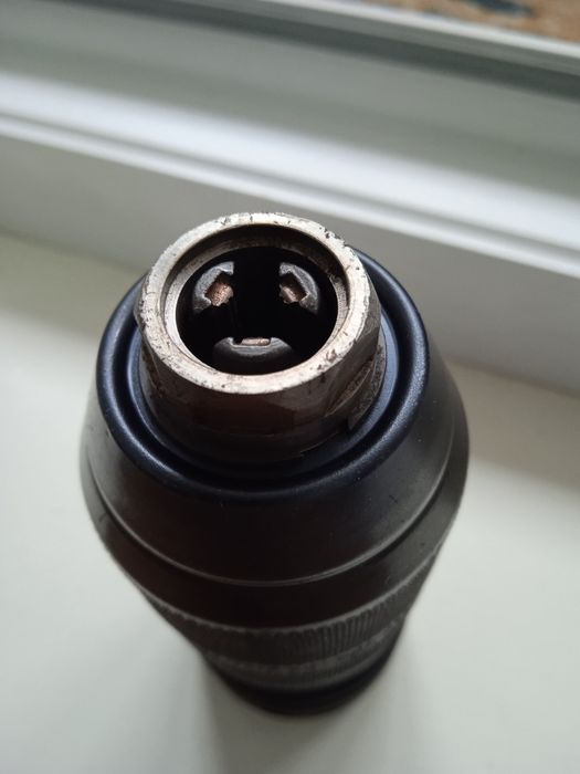 продам сменный патрон. Bosch.