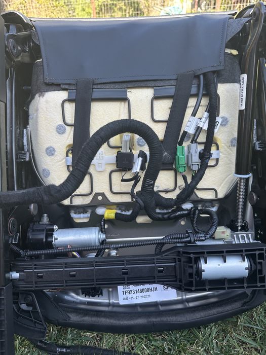 Scaune Tesla model 3 an 2023