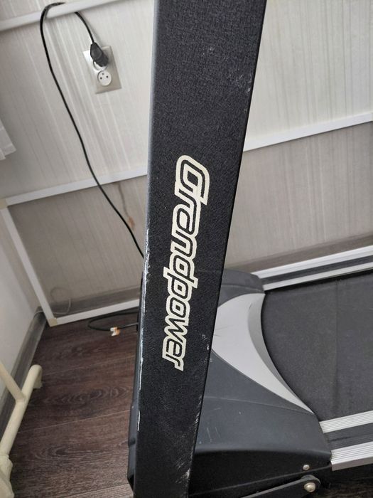 Беговая дорожка.