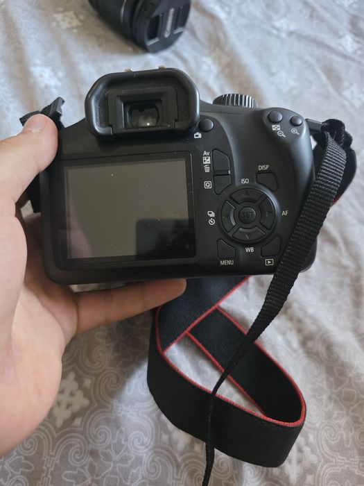 Canon eos4000d cu 3 obiective