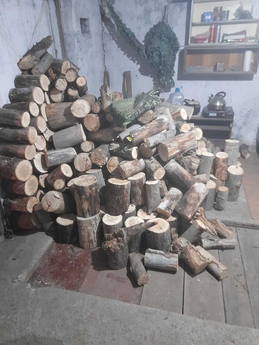 Дрова колотые мешками с доставкой