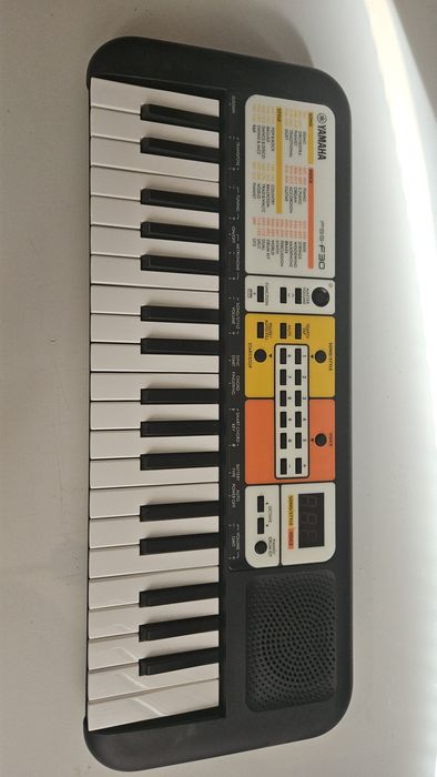 Синтезатор Yamaha pss-f30
