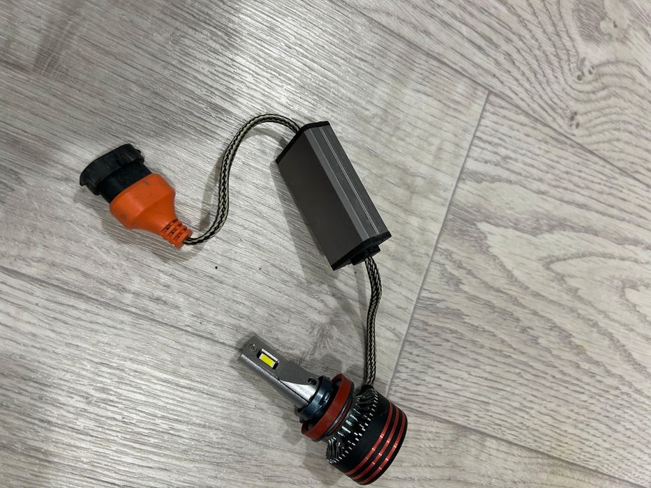 Лед лампа б/у Н11 без коробки