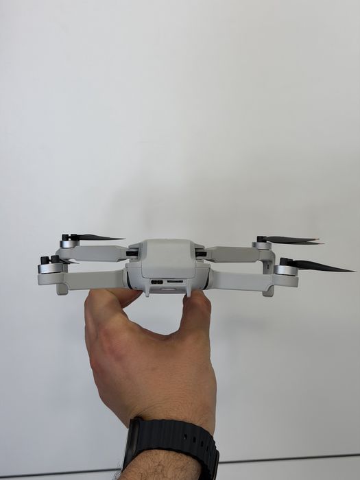 Чисто нов дрон DJI MINI 4K Fly More Combo