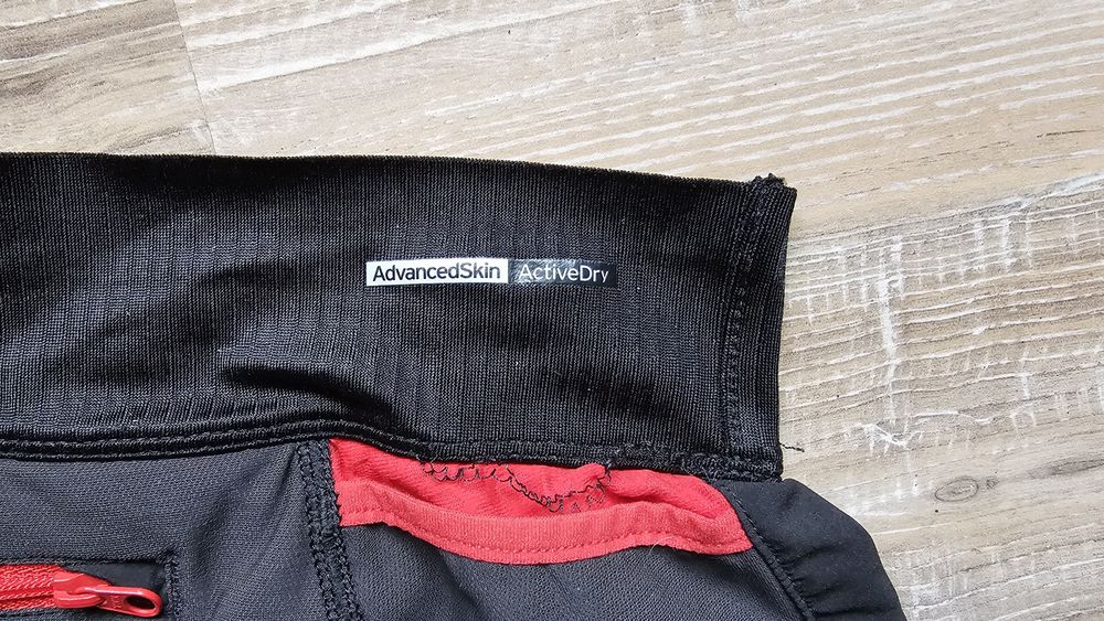 Salomon Мъжки Къси Гащи размер М.