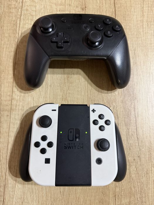 Nintendo Switch OLED + Pro Controller + Super Mario – Pachet Complet!