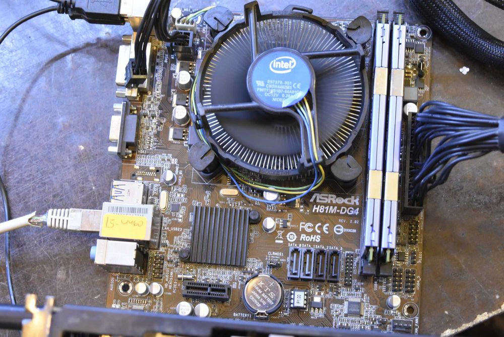 Дънна платка 1150 Asrock H81M-DG4 + I5 4460 + RAM + Cooler