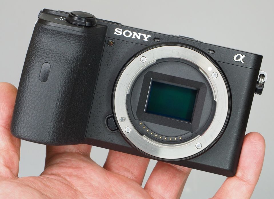 Aparat foto Mirrorless Sony Alpha A6600, 24.2 MP, 4K - Garantie