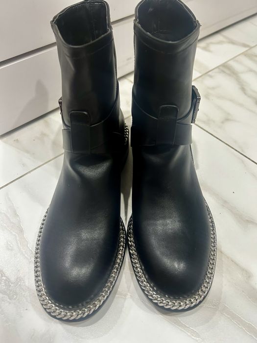 Продам/обменяю полусапожки givenchny новые