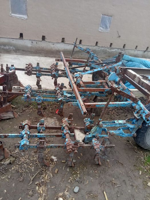 Sotiladi 1985 yil xama xujjatlari bor