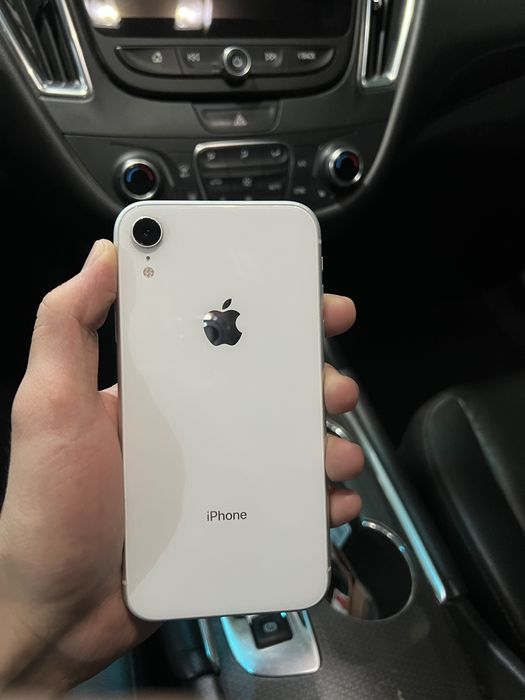 iPhone XR 64 GB yaxshi