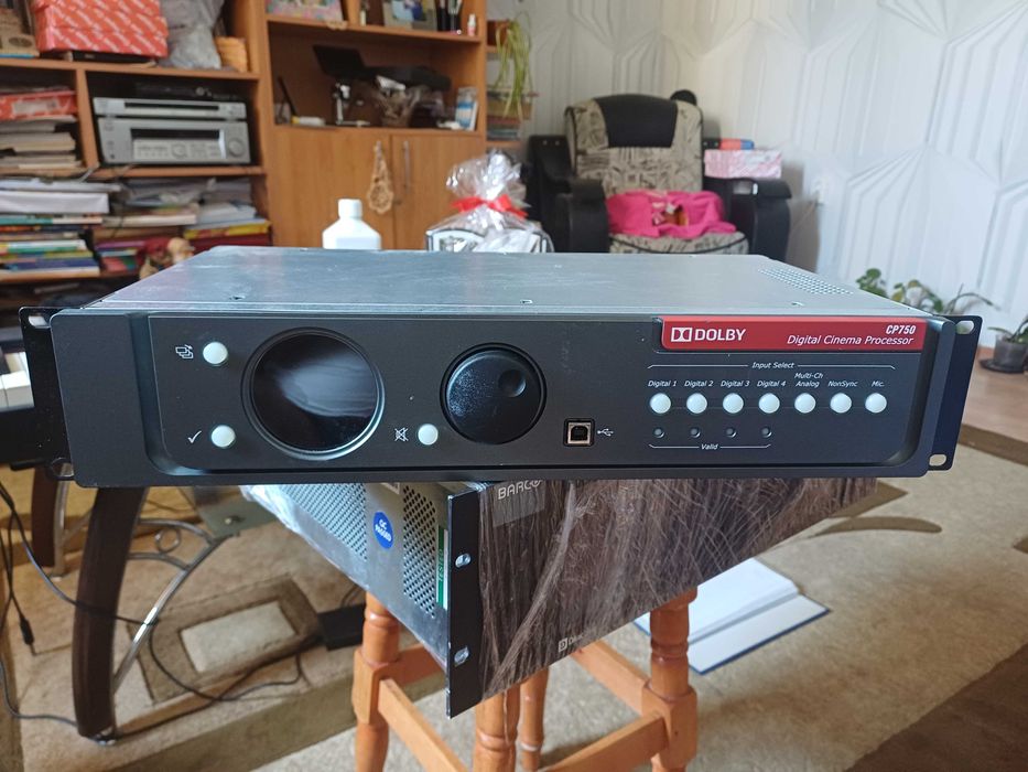 Procesor  cinema   audio CP 750  Pomana