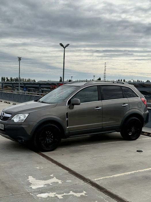 Vând Opel Antara