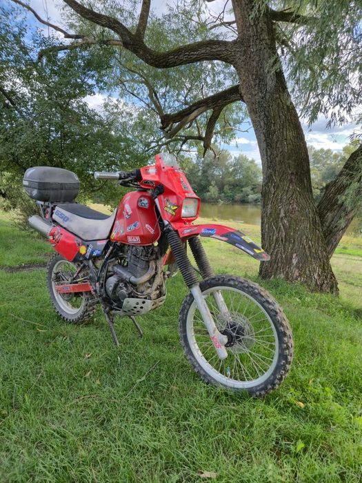 Vând sau schimb cu ATV cross Suzuki dr650 DAKAR