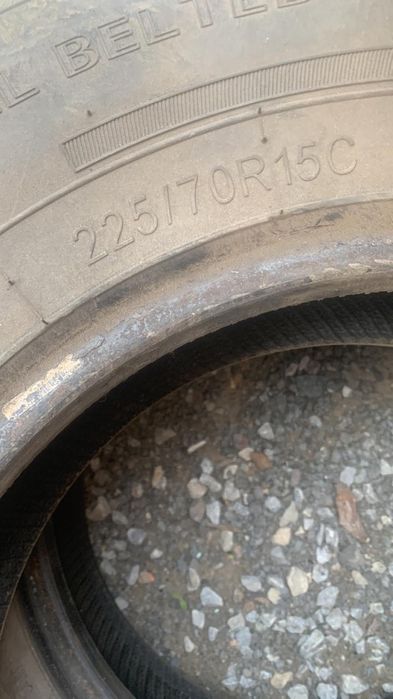 Продам резину 225/70/15с