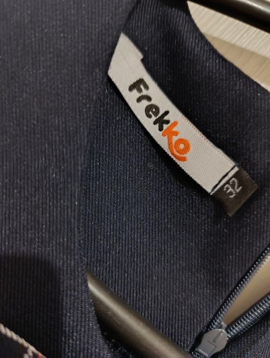 Продам школьный сарафан