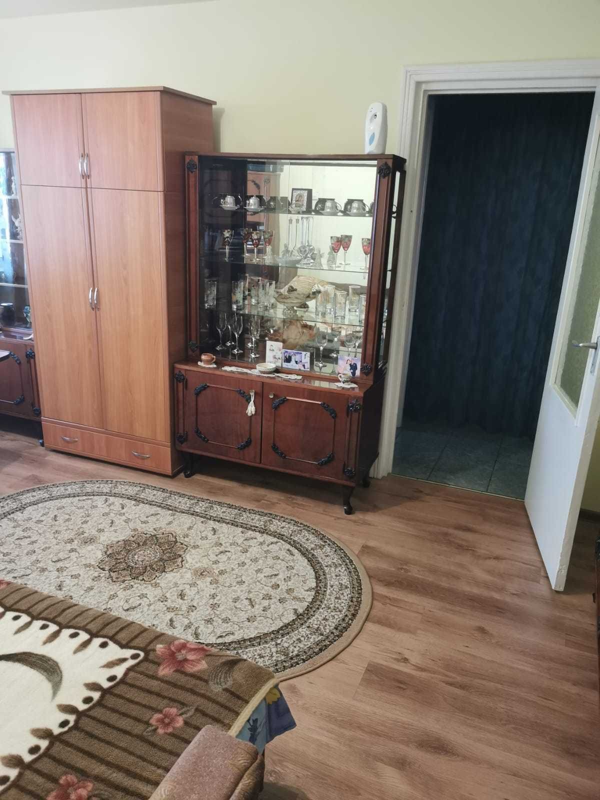 Vand Apartament 2 Camere Orastie • OLX.ro