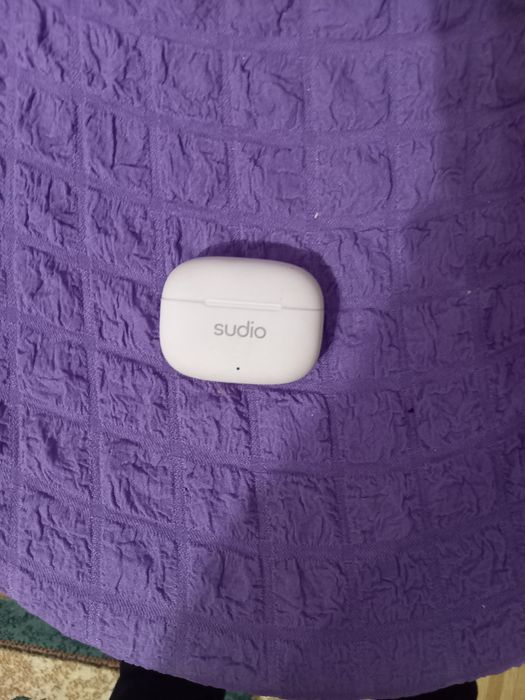 Vând o pereche de casti sudio D1 Pro