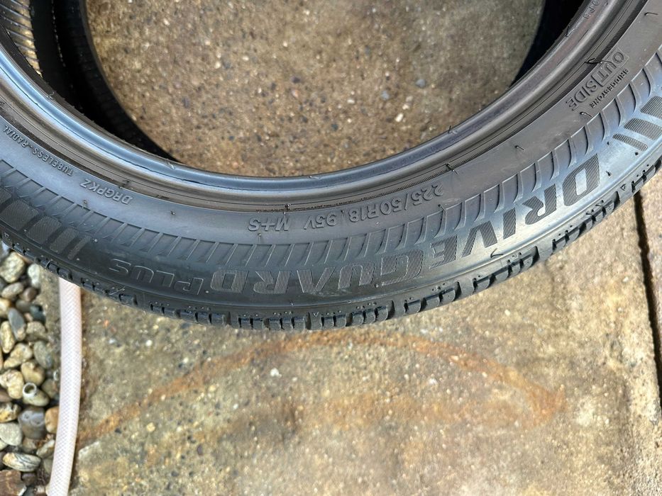 Cauciucuri Bridgestone 225 50 R18 RFT Runflat Iarna M+S in stare exceptionala - se vand pentru ca am vandut masina