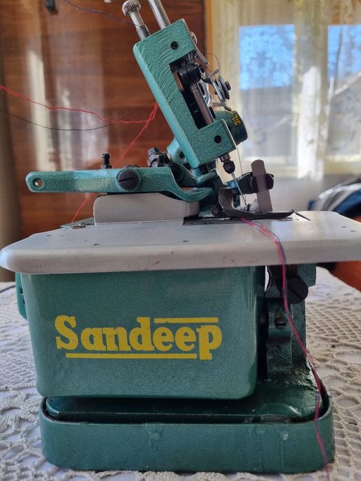 Masina de surfilat semi-industriala